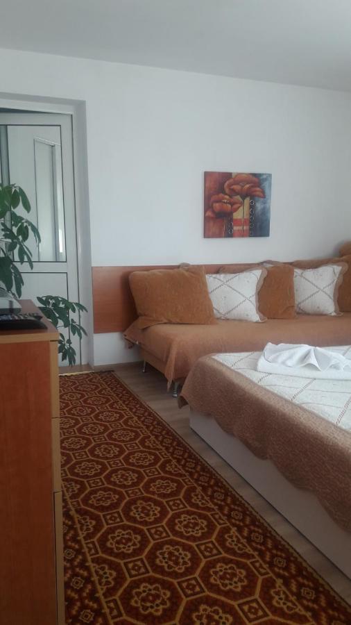 Guest House Stoletnika ياغودينا المظهر الخارجي الصورة