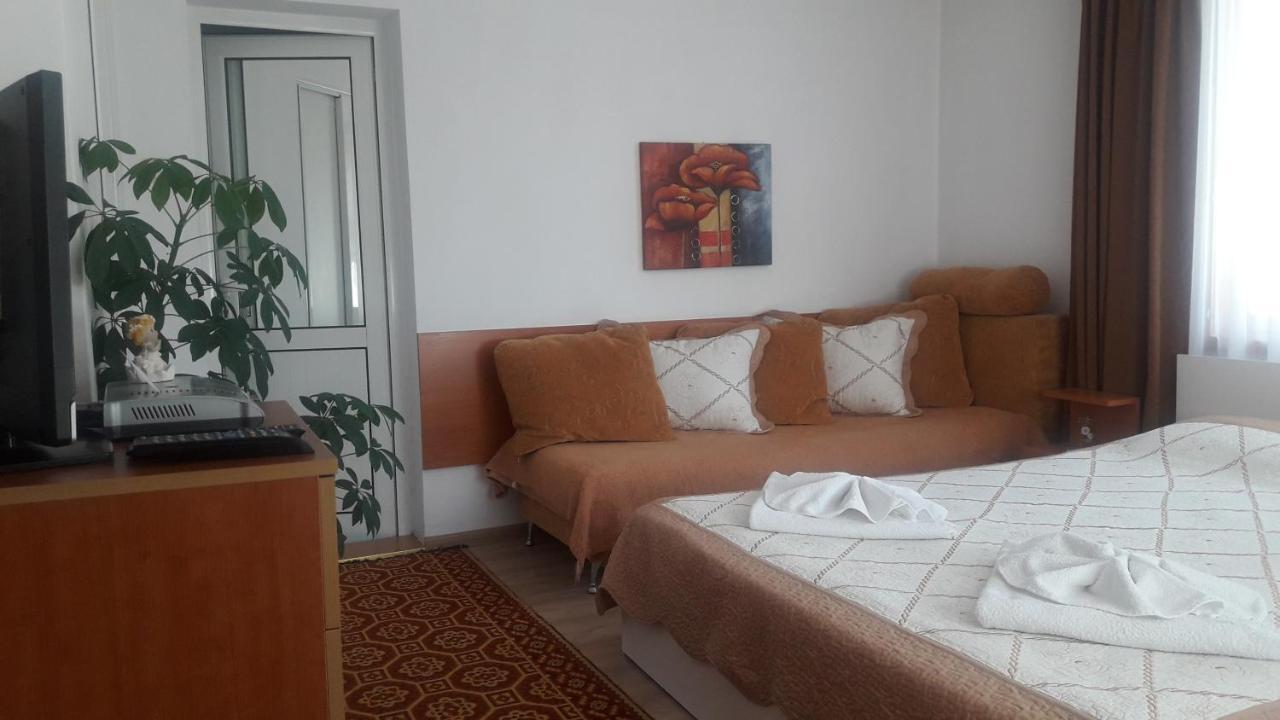 Guest House Stoletnika ياغودينا المظهر الخارجي الصورة